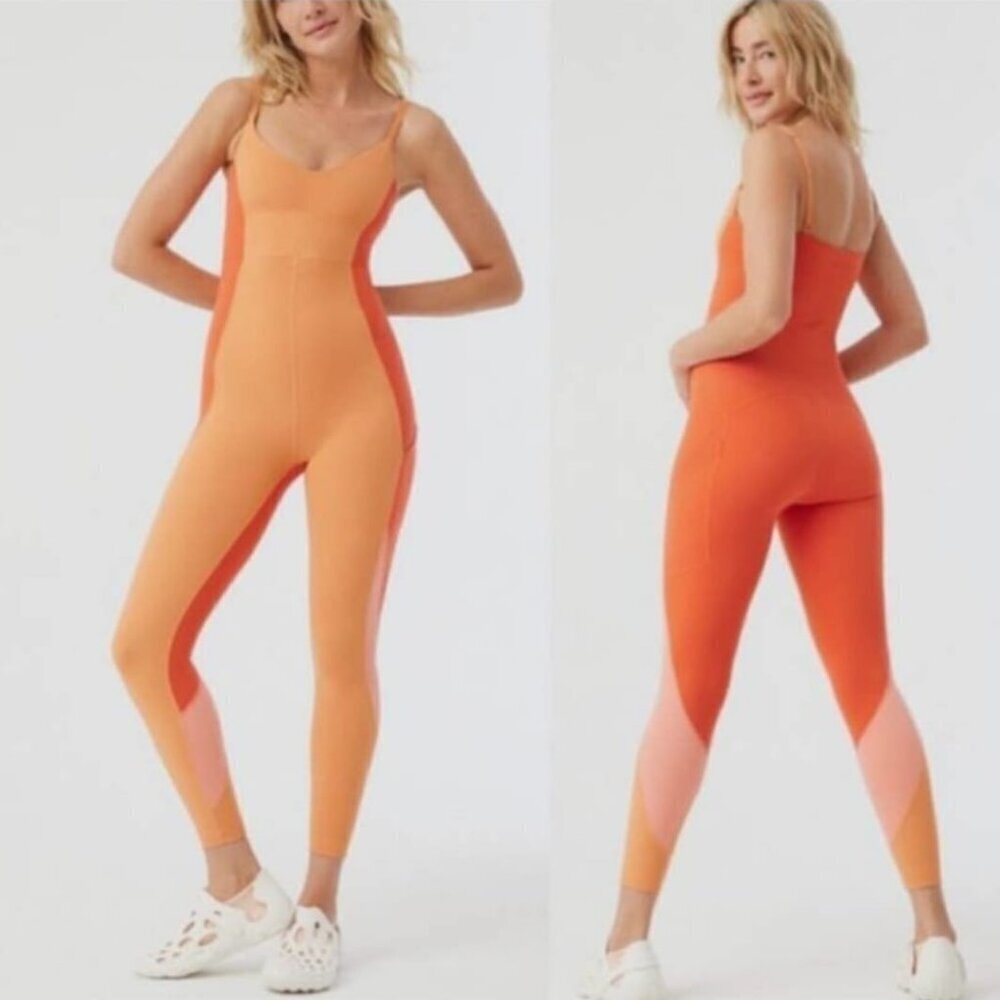 Outdoor Voices Zoom Full Length Bodysuit Size Medium NWT